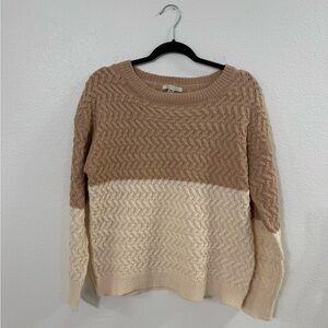 Cozy Casual Women's Beige and Cream Sweater